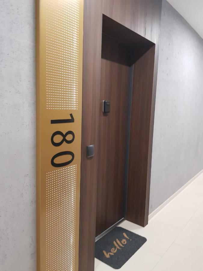 Apartament Old Town Wes Quality Suite Poznan Exterior foto